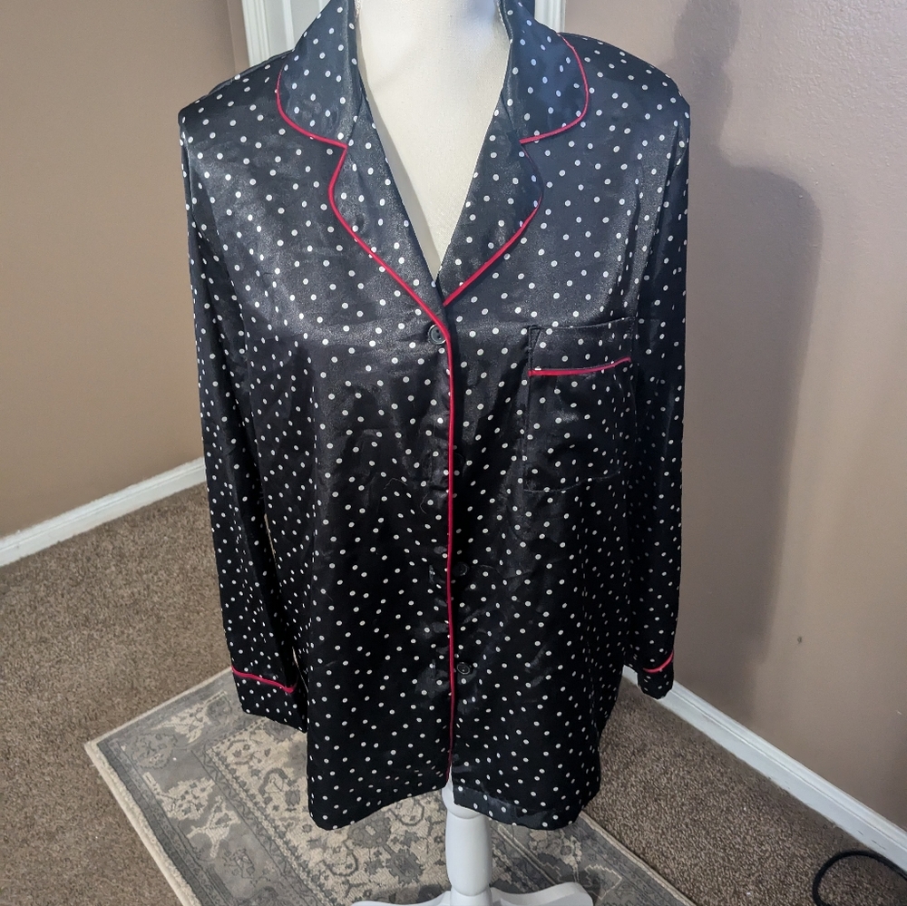 Apt 9 Ladies two-piece pajama outfit